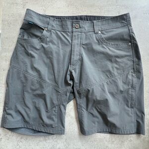Men's Kuhl Shorts | size 38